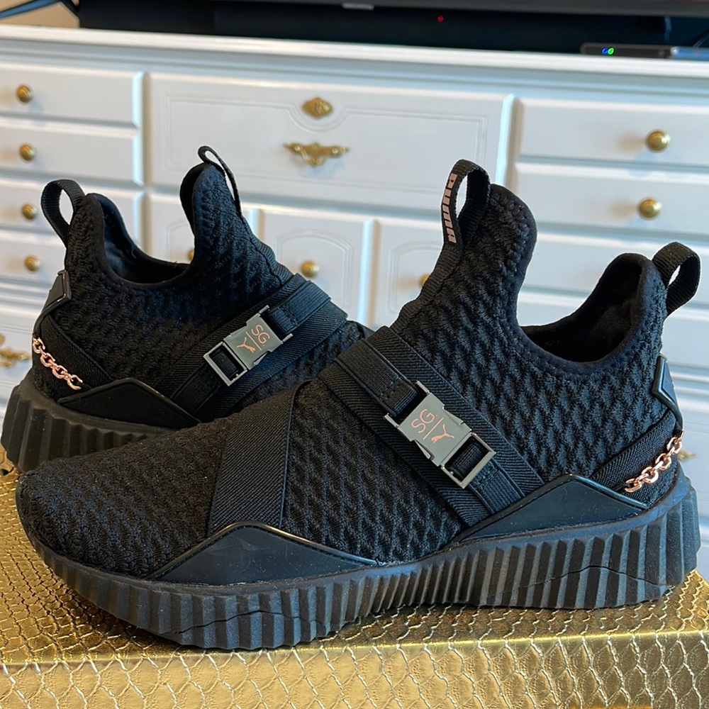 Defy Mid Wn’s SG